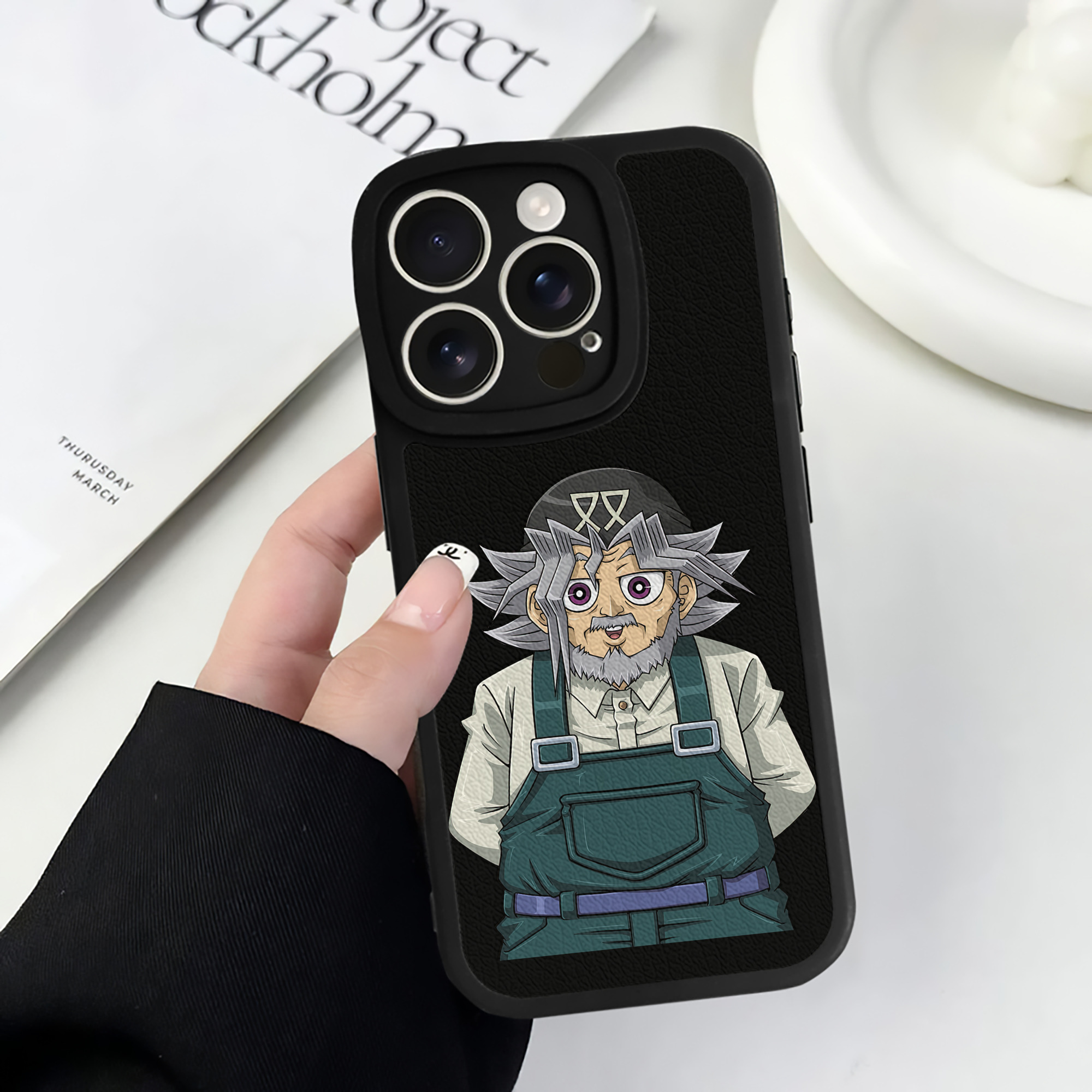 遊☆戯☆王 Yu-Gi-Oh! 【iPhone 16シリーズ対応】シリコンスマホケース（レザー調） 材質：シリコン